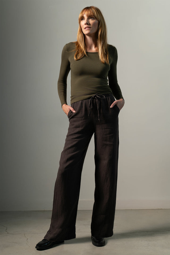 Women's deep dark brown linen pant outfit with bamboo long sleeve scoop neck shirt outfit.