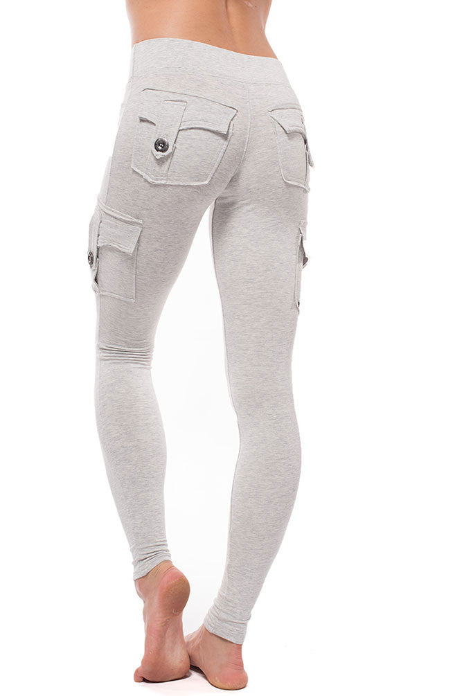 Light grey cargo leggings with two back pockets and two side pockets