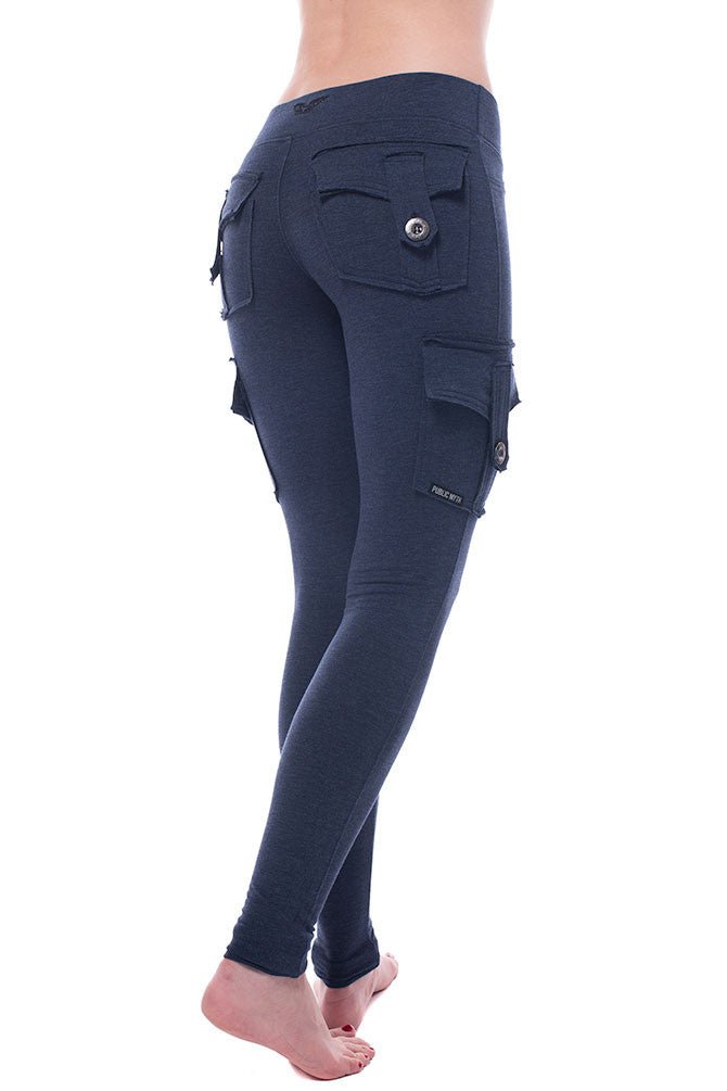Navy blue cargo leggings with two back pockets and two side pockets